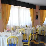 Club Esse Aquilia Village 4*