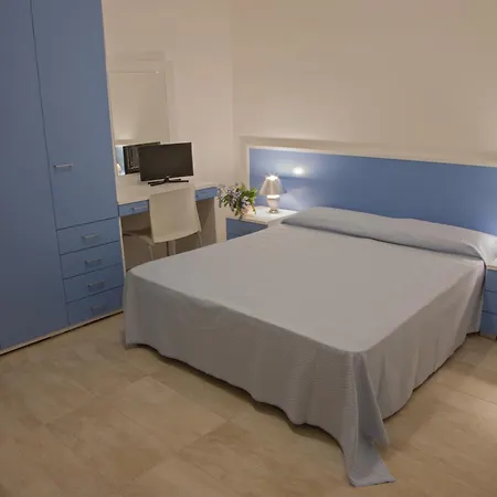 Club Esse Aquilia Village Szálloda