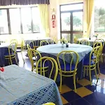Hotell Club Esse Aquilia Village 4*