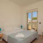 Club Esse Aquilia Village 4*