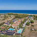 Hotell Club Esse Aquilia Village