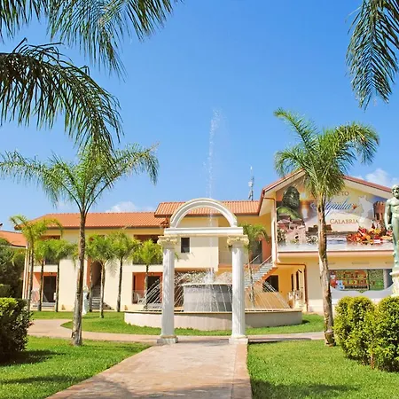 Club Esse Aquilia Village