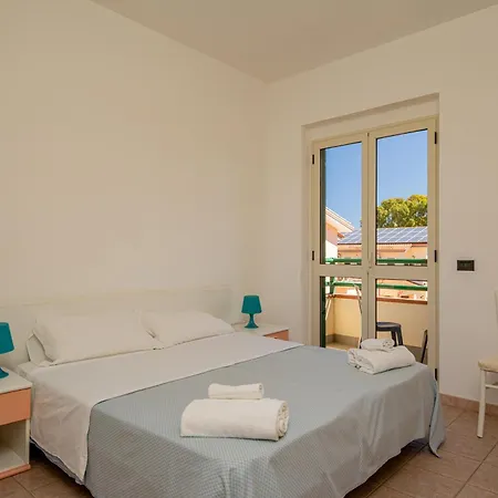 Club Esse Aquilia Village 4*