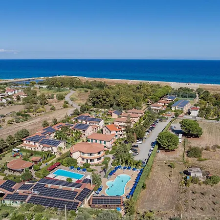 מלון Club Esse Aquilia Village