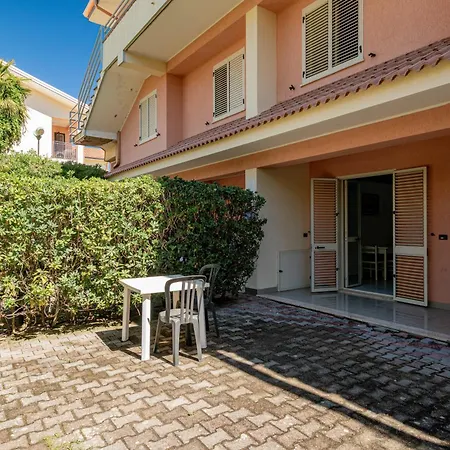 Club Esse Aquilia Village