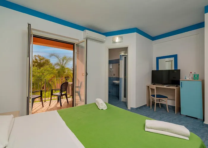 Club Esse Aquilia Village 4*