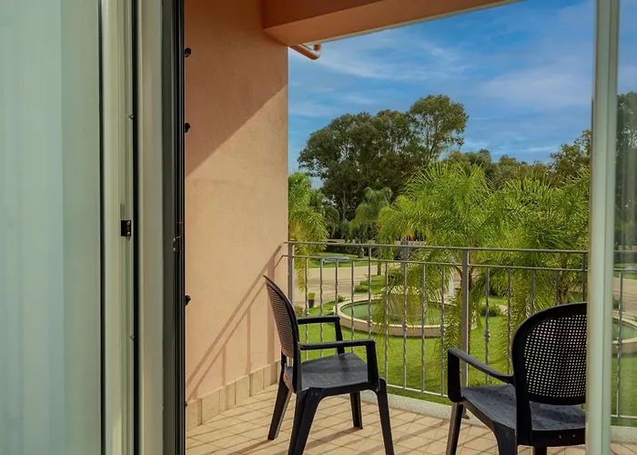 Club Esse Aquilia Village Szálloda